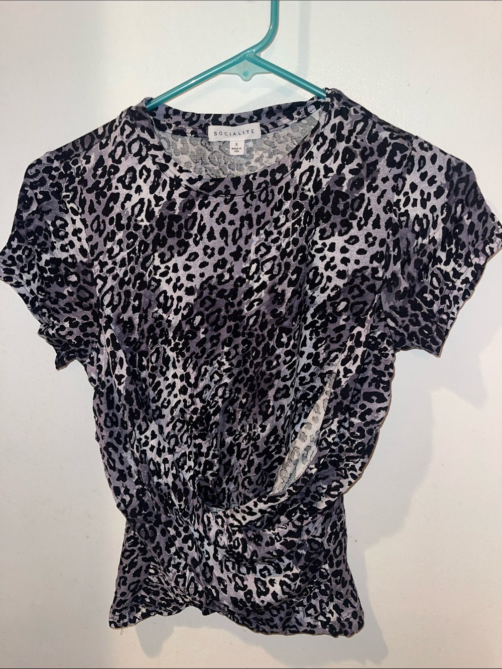 Socialite Women's Black and Gray Leopard Print Short Sleeve Front Twist Top